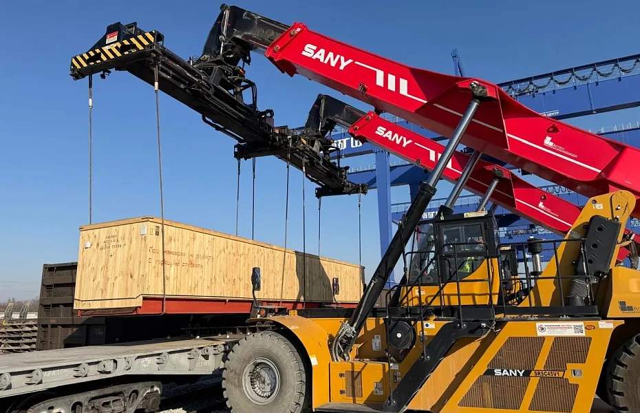 На ТЛЦ «Артём» приняли уникальный груз На ТЛЦ «Артём» приняли уникальный груз